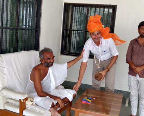 DSP Jaidev Sihag at Bhandavpur Jain Tirth with Achrya Jayratna Suri